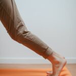 yoga pants voyeur, voyeur yoga pants, kettlebell