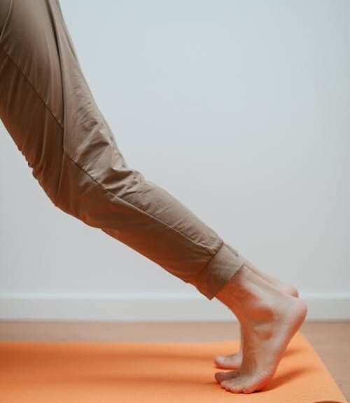 yoga pants voyeur, voyeur yoga pants, kettlebell