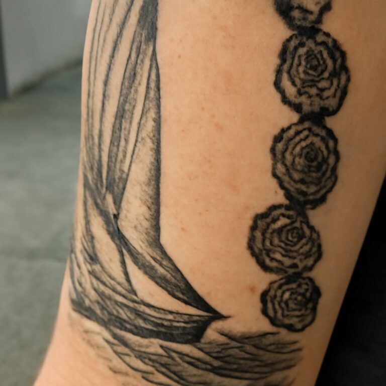 Is it normal for tattoos to peel and why do tattoos peel